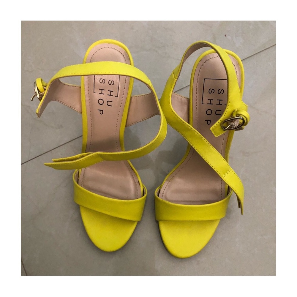 Yellow 4 inch Heels